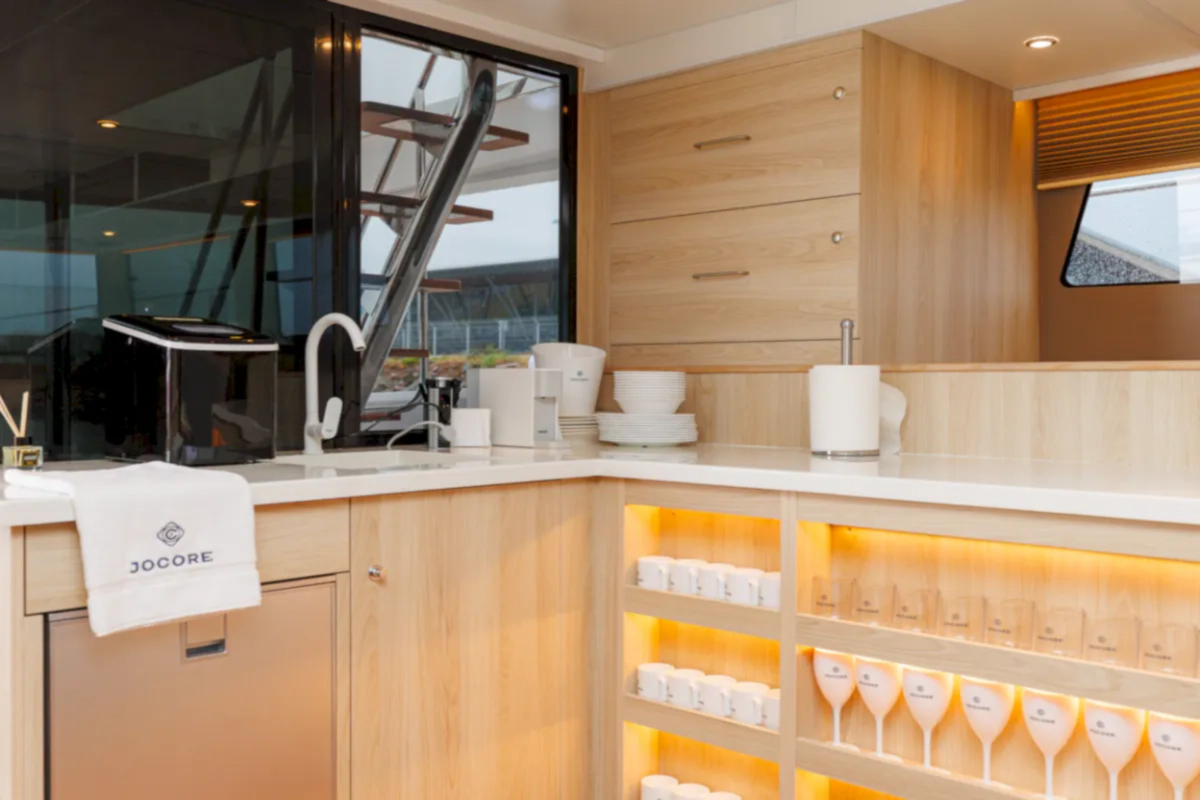 Яхта Jocore A image- 6